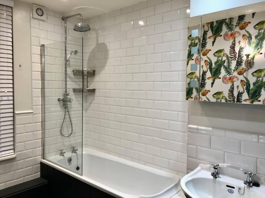 The Pirate's Palace, - Elegant, Comfy, Fun Сasa de vacaciones Whitby
